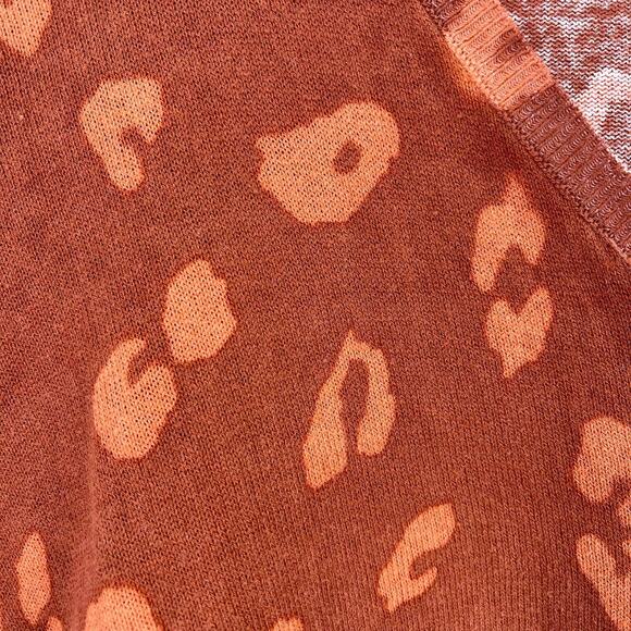 New Democracy Animal Print V-Neck Sweater Plus Size 3X Leopard Zebra Brown - Picture 2 of 7